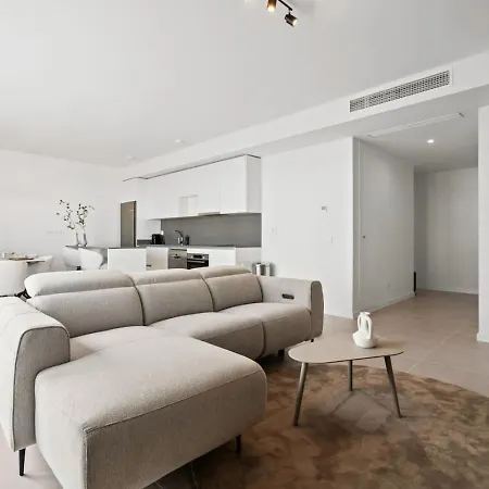 Luxury 3br Aqua Gardens - Walk To And Shared Pool Apartment Estepona