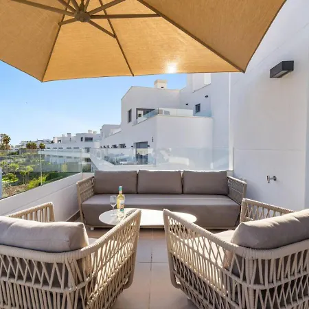 شقة Luxury 3br Aqua Gardens - Walk To And Shared Pool