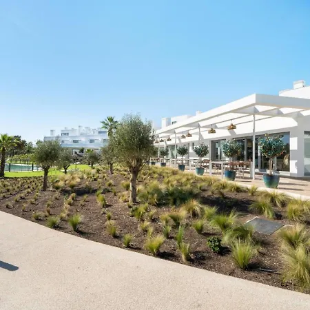 Apartamento Luxury 3br Aqua Gardens - Walk To And Shared Pool Estepona